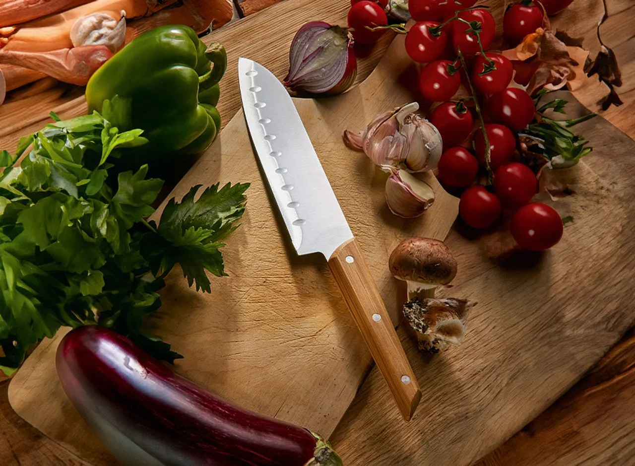 Vue 3 de Couteau santoku 'Alta', bambou