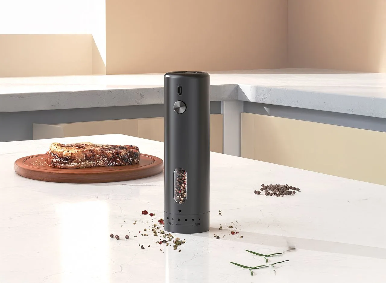 Vue 3 de Moulin à poivre électrique rechargeable 'Belem'