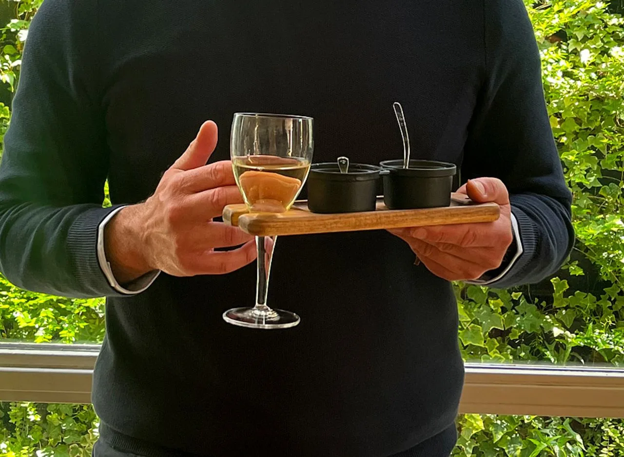 Vue 3 de Planche individuelle apéro en acacia 'Shokki'