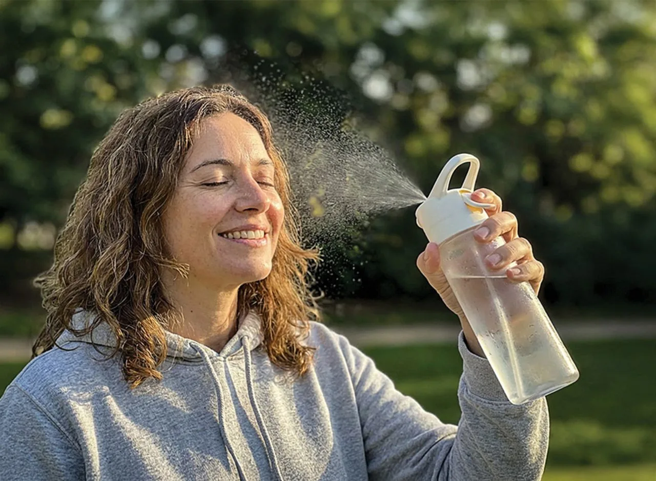 Vue 3 de Bouteille avec spray 'Samui', 650 ml