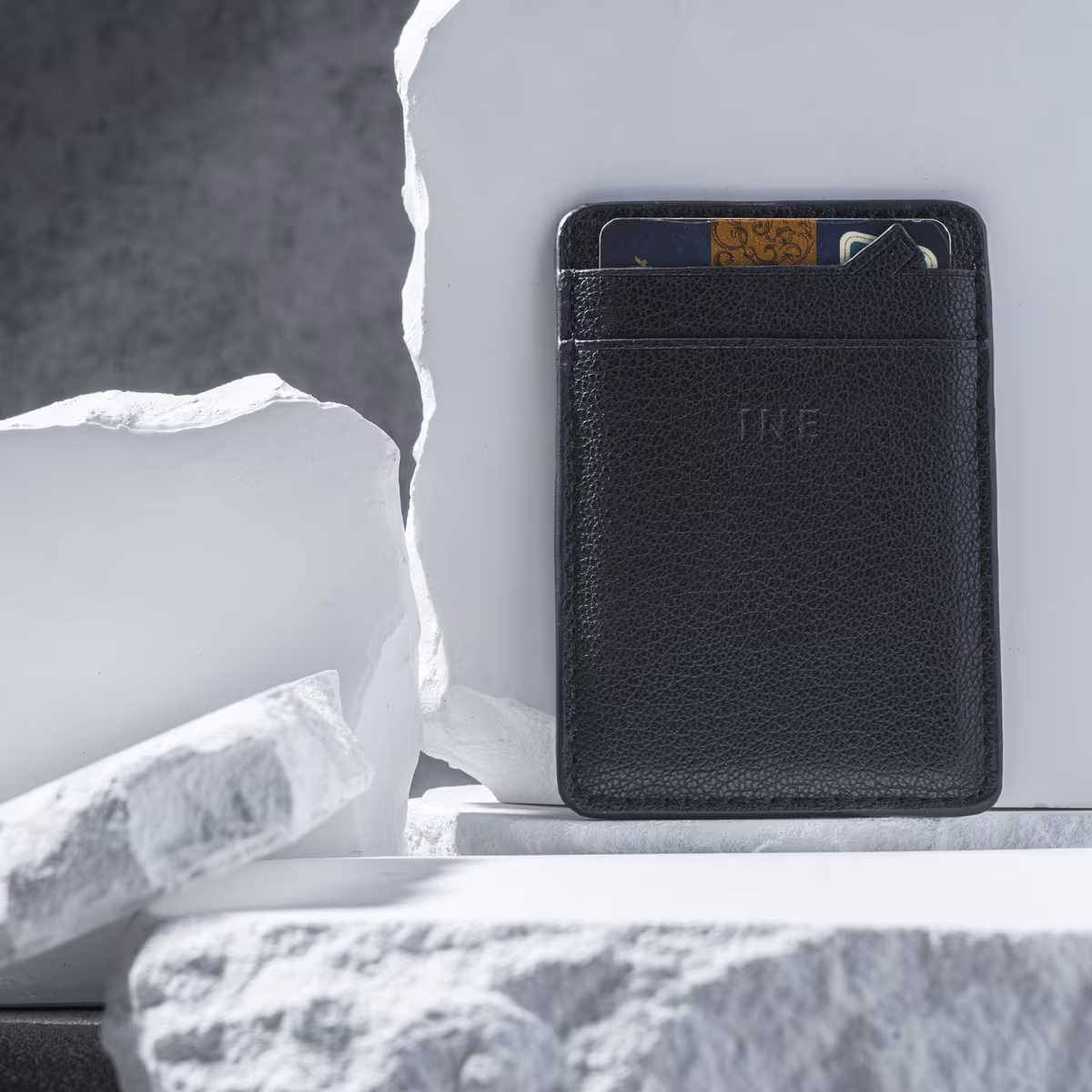 Vue 3 de 3198 | Xoopar Iné Mini NFC Wallet Recycled Leather