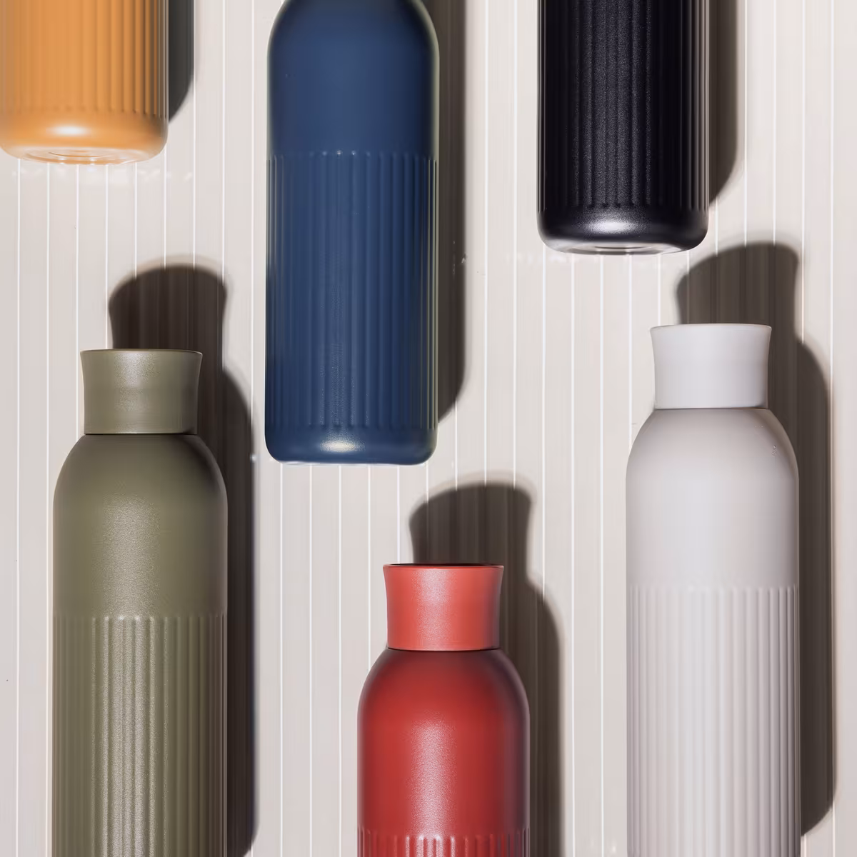 Vue 13 de Sagaform Tekla Bouteille en acier avec bouchon poussoir (recyclé) 500 ml
