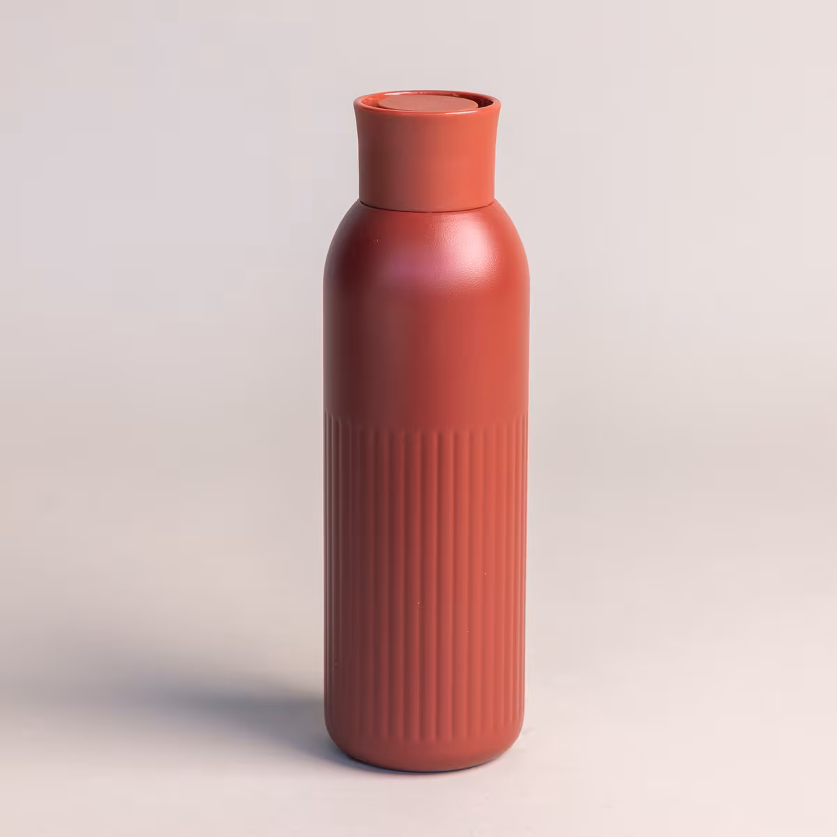 Vue 23 de Sagaform Tekla Bouteille en acier avec bouchon poussoir (recyclé) 500 ml