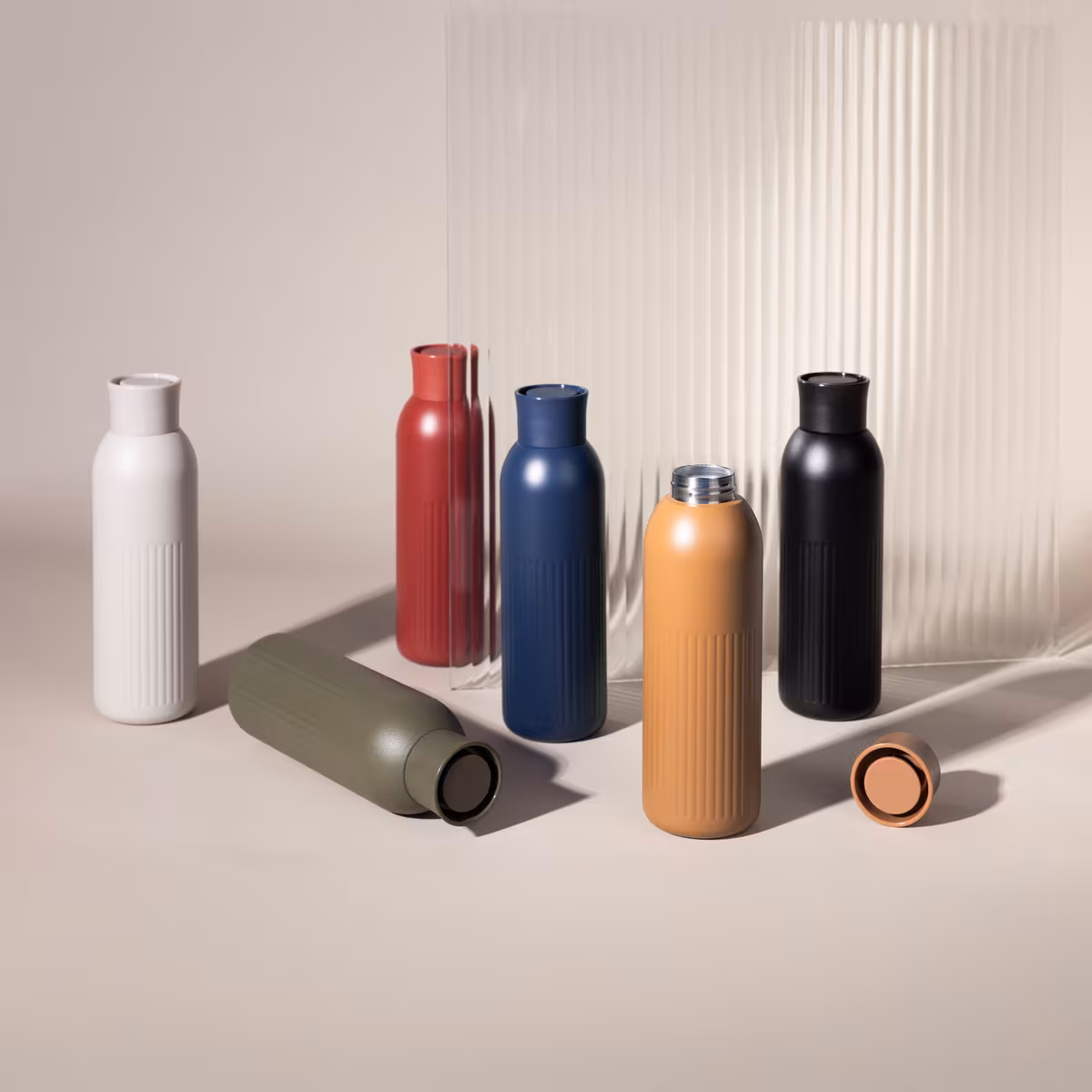 Vue 27 de Sagaform Tekla Bouteille en acier avec bouchon poussoir (recyclé) 500 ml