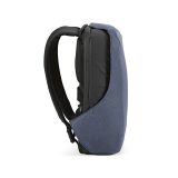Vue 6 de Sac à dos Abrantes 20L rPET. Fermeture TSA et tissu anti-coupures.