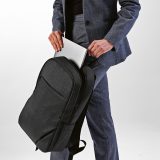 Vue 12 de Sac à dos Vilnius 18L rPET. Poche avant. Poche ordinateur 17"