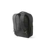 Vue 7 de Sac à dos Budapest 16L rPET. Poche avant. Poche ordinateur 17"