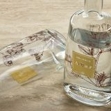 Vue 4 de Bouteille en verre Arno avec bouchon GPI. Fabriquée au Portugal.
