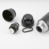 Vue 25 de Thermos Flinders inox 1080 ml. 2 gobelets et mousqueton