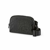 Vue 1 de Banane Singapore 1,5L en nylon.2 poches et sangle de taille réglable