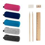Vue 4 de NOMAD. Trousse multi-usages en feutre recyclé (100% rPET) avec règle, crayons, gomme et taille-crayon
