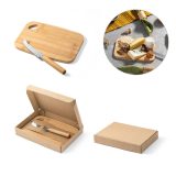 Vue 2 de CAPPERO. Planche et couteaux à fromage