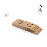 Vue 4 de FISCHER. Jeu de 54 cartes classiques en papier kraft, fabriquée à partir de matériaux certifiés FSC™ et d'autres matériaux contrôlés