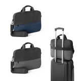 Vue 3 de GENOA. Sacoche matelassée pour ordinateur portable 15" en polyester recyclé haute densité 600D