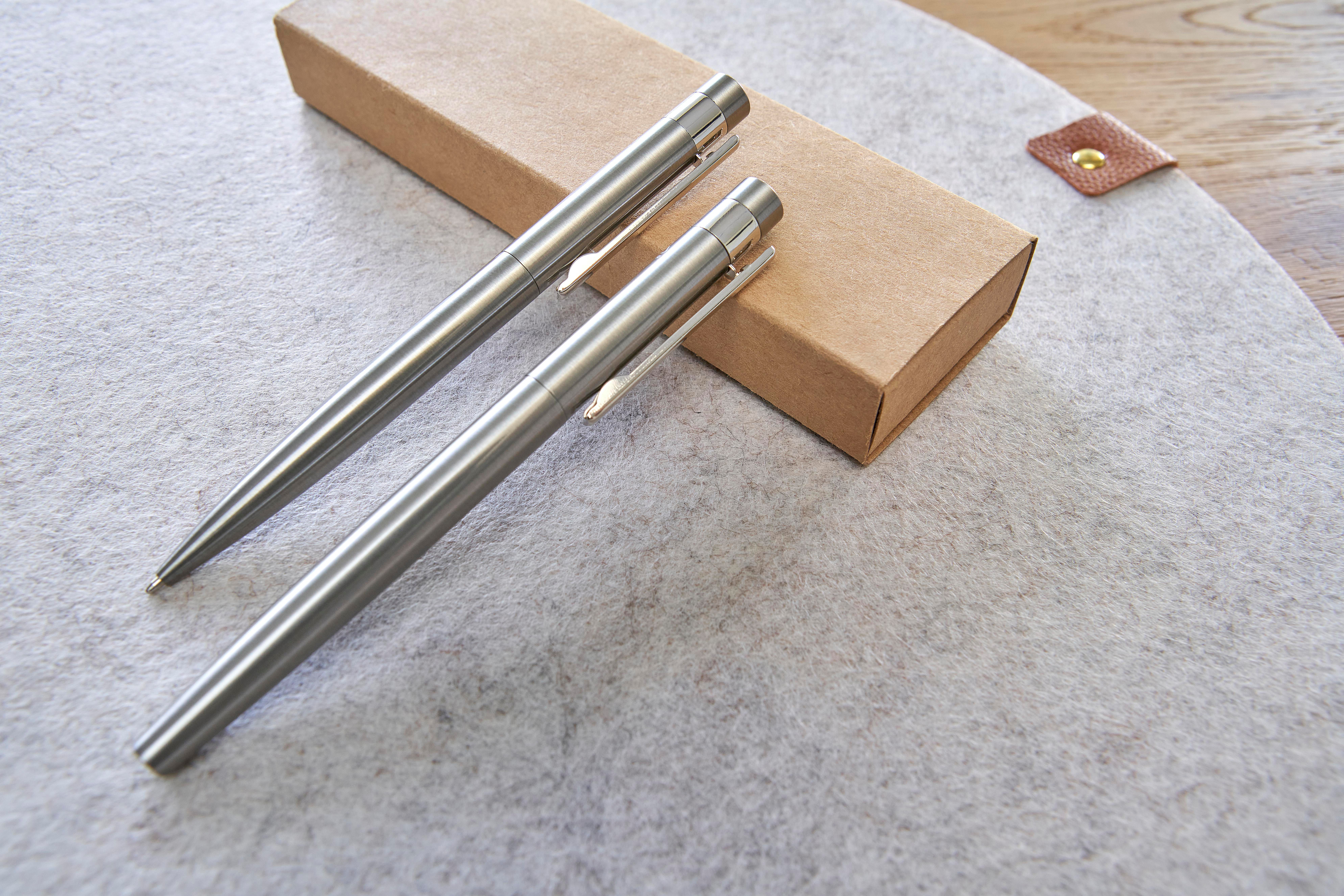 Vue 9 de Set d'écriture Fritz | Inox | Stylo bille twist et rollerball
