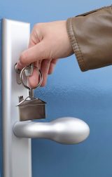 Vue 6 de Porte-clés Mika | Métal | Forme de maison