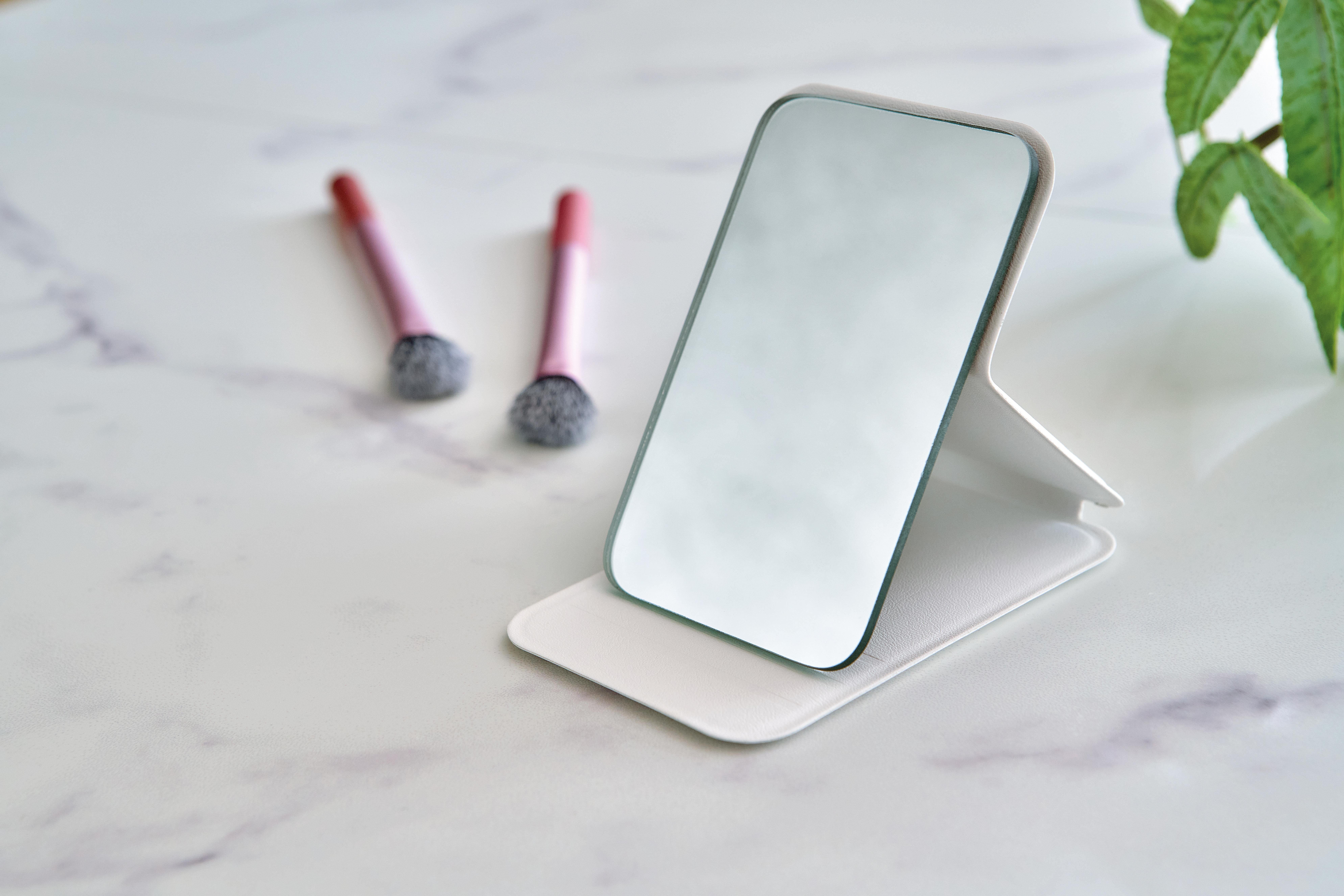 Vue 10 de Miroir de poche Mio