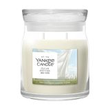 Vue 1 de Yankee Candle Clean Cotton Medium Jar bougie parfumée