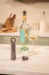 Vue 5 de Vacu Vin Wine Saver Loop pompe à vide pour le vin
