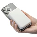 Vue 2 de Batterie externe avec chargeur sans fil Meno | 10&nbsp;000 mAh | Compatible MagSafe
