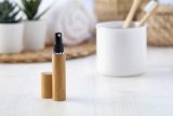 Vue 3 de Fragrano Flacon de parfum en bambou