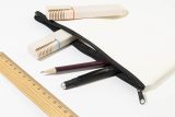 Vue 2 de Custro Étui à stylos RPU
