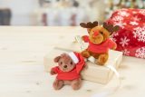 Vue 5 de Julren Porte-clés renne de Noël en peluche