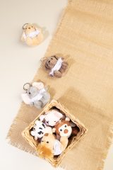 Vue 6 de ApeFob porte-clés singe en peluche