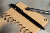 Vue 5 de Oronos stylo bille tactile