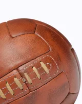 Vue 3 de Ballon Foot Cuir Véritable OLD SCHOOL Fb600