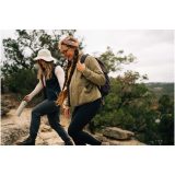 Vue 11 de Bouteille d’eau en acier inoxydable de 740 ml avec bouchon à vis Camelbak® Thrive Chug VSS