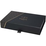 Vue 4 de Coffret Parker IM Essentials comprenant un stylo roller et un stylo à bille - noir