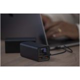 Vue 8 de Batterie de secours Acamar de 20 000 mAh et 70 W en aluminium recyclé pour ordinateur portable