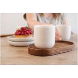 Vue 4 de Ensemble Originalhome composé d'un plateau ovale en bois et d'un mug en céramique de 150 ml