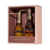 Vue 2 de Coffret cadeau de soins pour les mains Quiet Rebellion de Wellmark