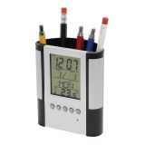 Vue 2 de BUTLER - Pot à crayon/réveil LCD