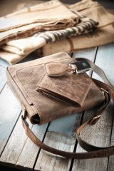 Vue 10 de WILDERNESS - Sac en cuir véritable