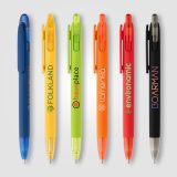 Vue 3 de Stylo Jutta Essentials en plastique recyclé avec détails transparents