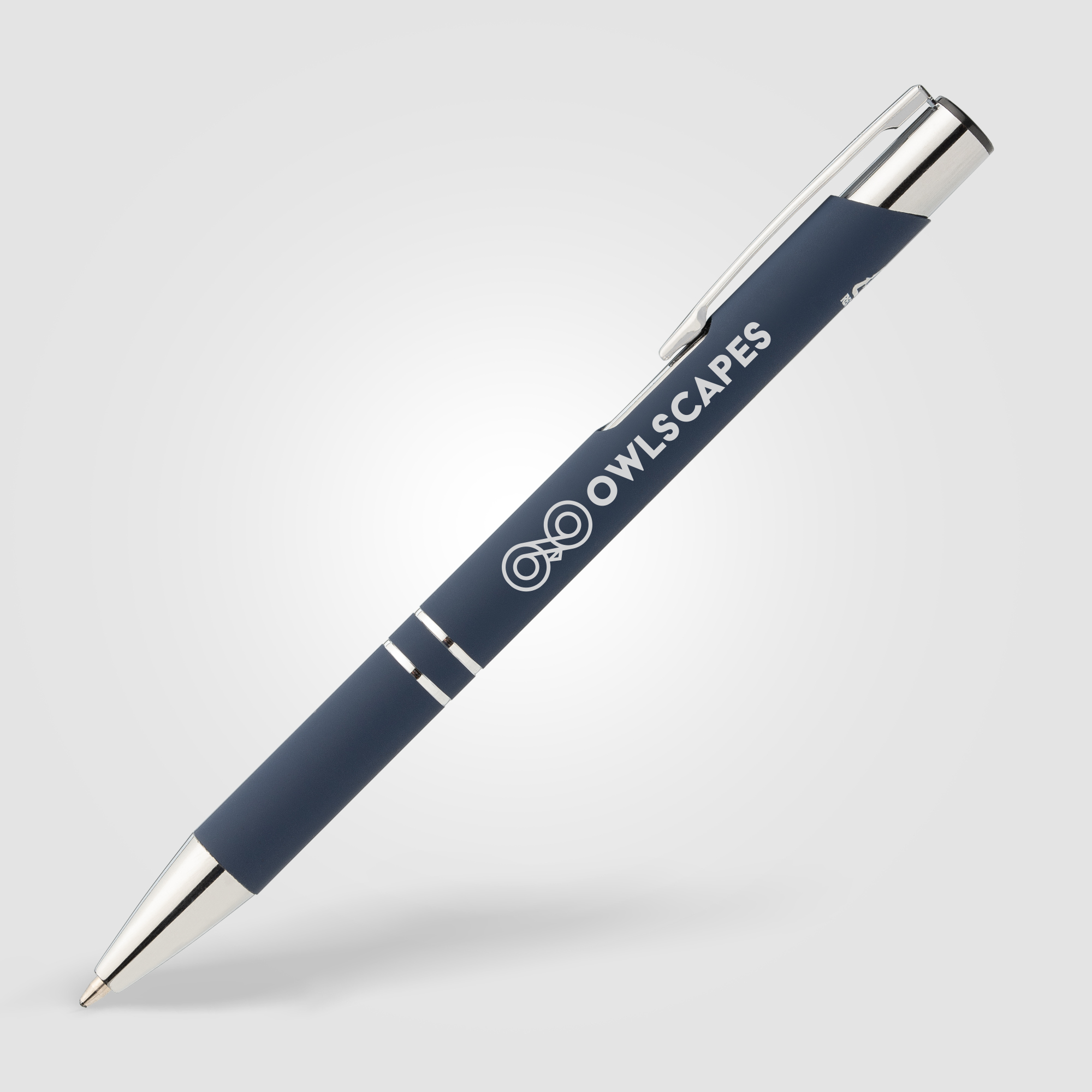 Stylo Crosby en aluminium recyclé avec finition soft-touch et détails chromés