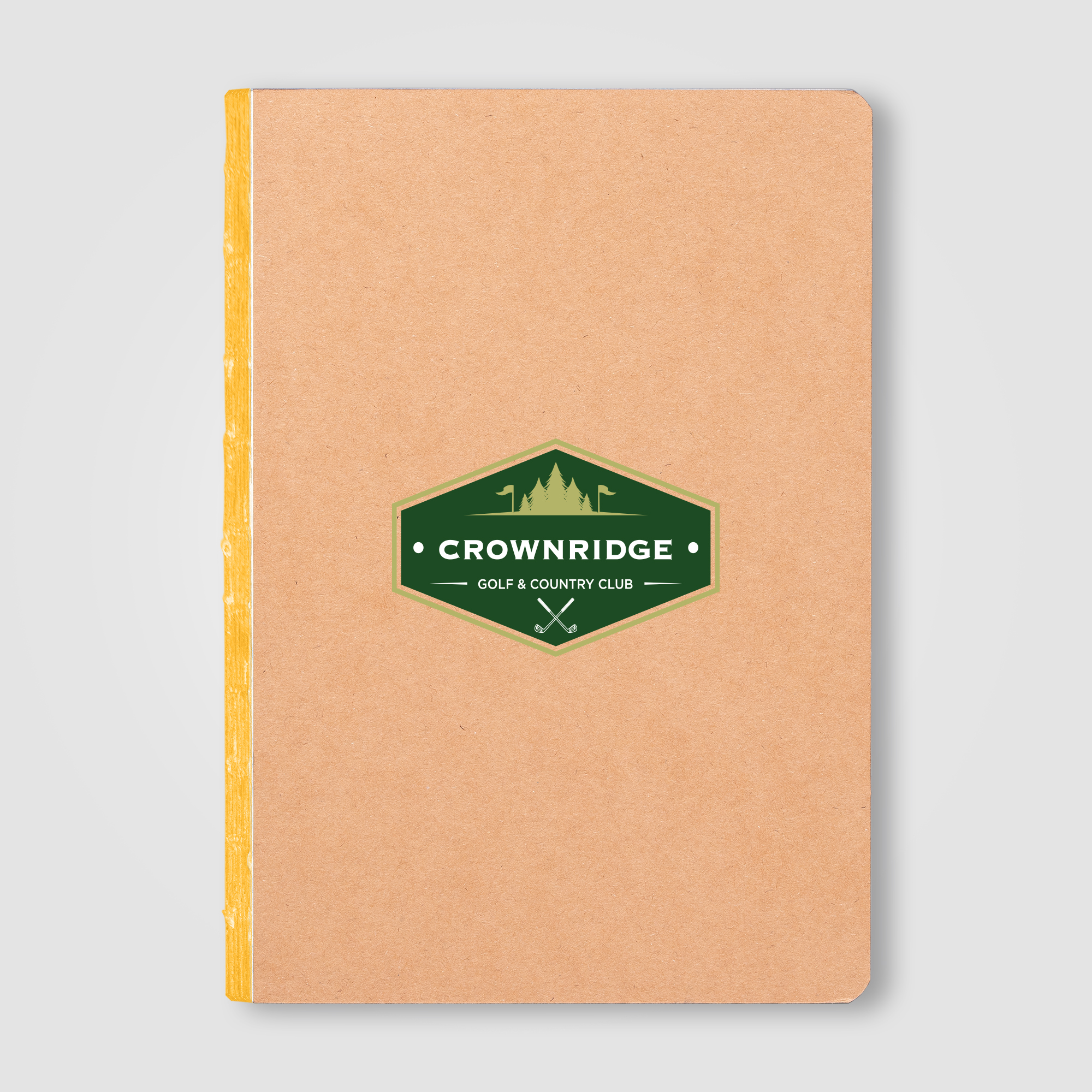 Carnet Romy Essentials à couverture kraft avec bordure de pages colorée – A5